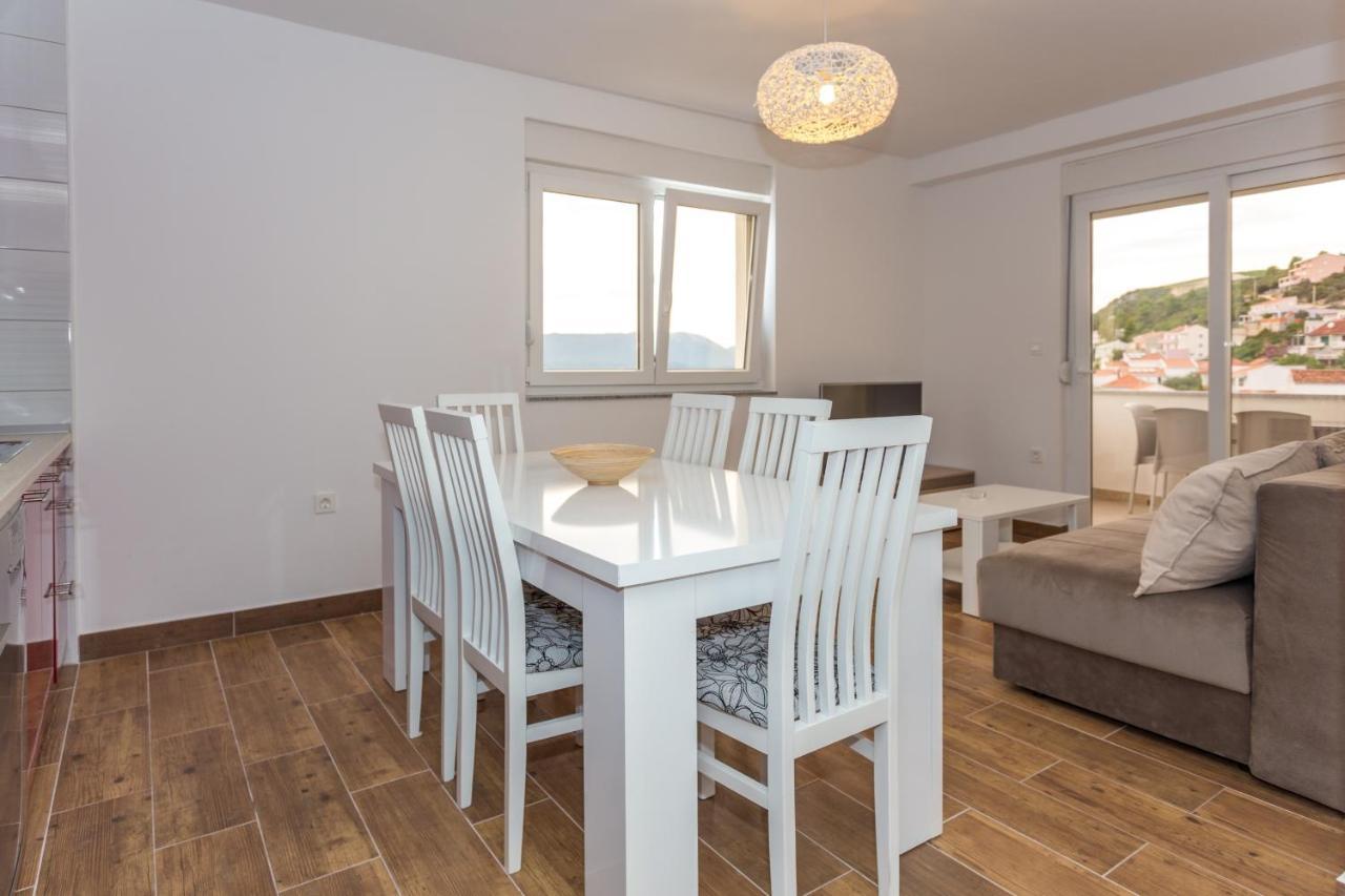 Holiday Home Комарна Екстериор снимка