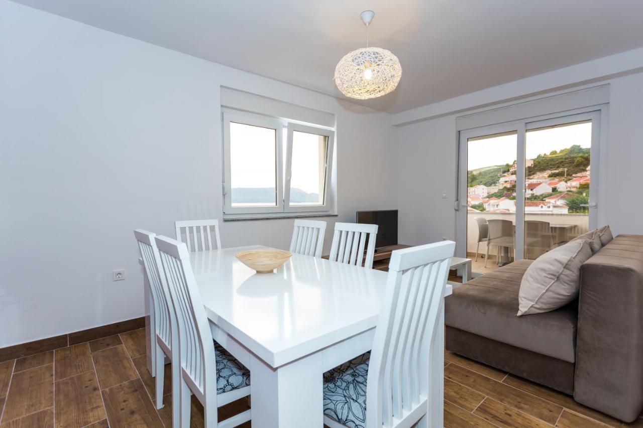 Holiday Home Комарна Екстериор снимка