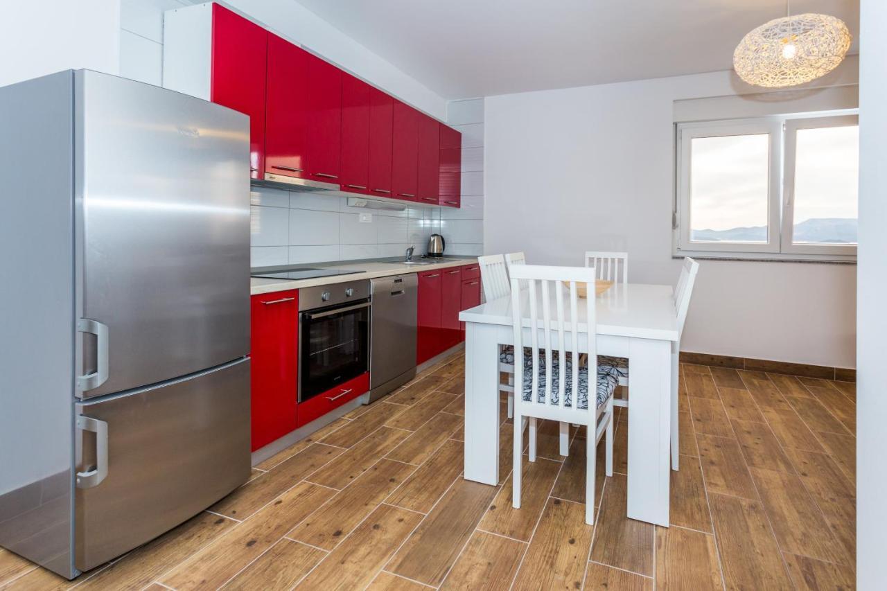 Holiday Home Комарна Екстериор снимка